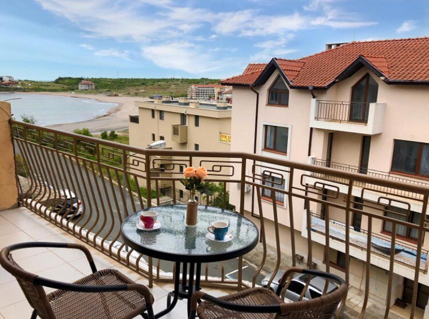 "Калоянови" Hotel Tsarevo Bagian luar foto