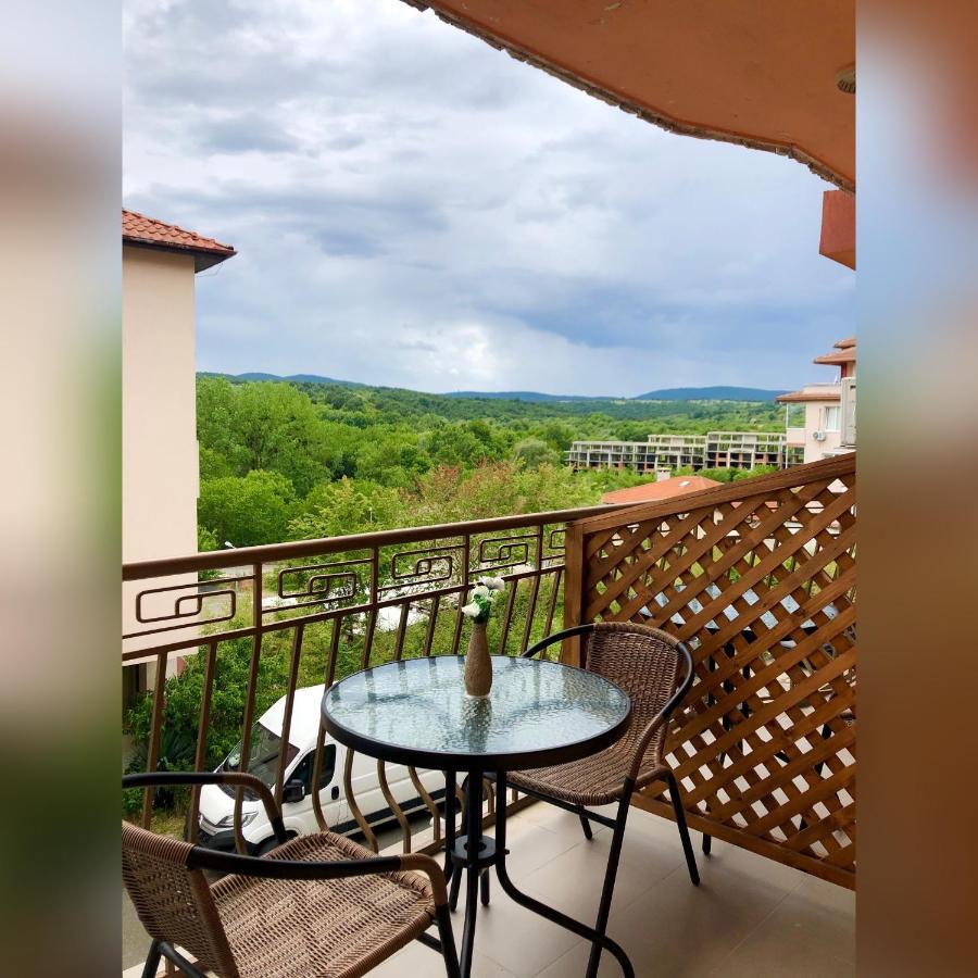 "Калоянови" Hotel Tsarevo Bagian luar foto